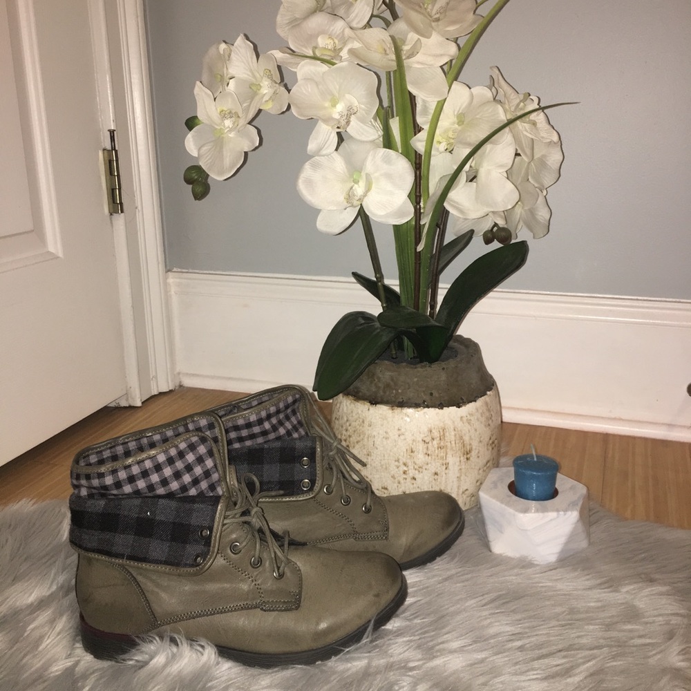 Combat Boots